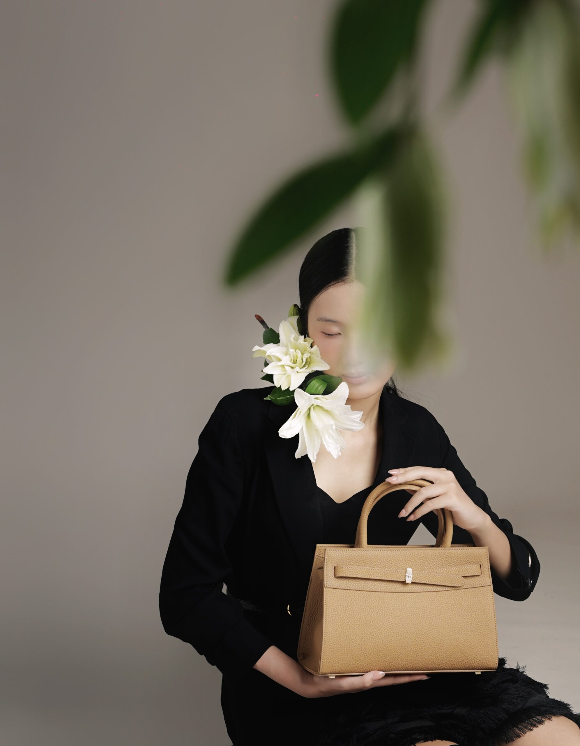 Ivy mở ra nhiều phong cách trong một chiếc túi 