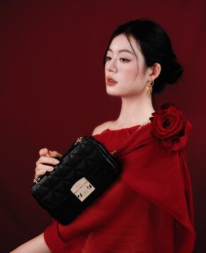 Túi dây xích màu đen Lily da thật