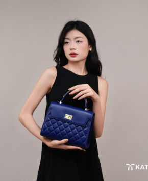 Túi xách công sở nữ màu xanh cobalt vân hạt Maggie da thật
