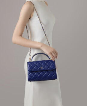Túi cầm tay màu xanh cobalt Jessie da thật