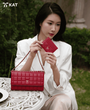 Ví đựng thẻ màu đỏ ruby Sue da thật